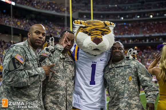 NCAA football 2014 - LSU Tigers vs Wisconsin Badgers