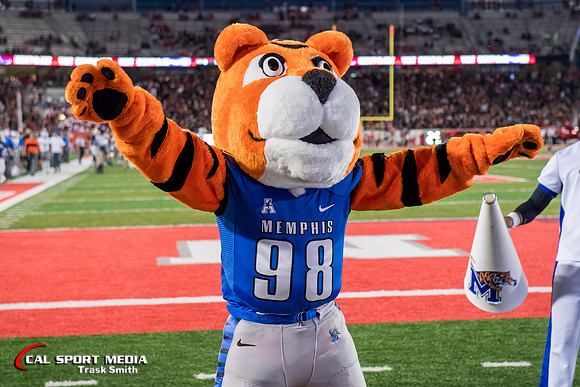 NCAA Football 2017: Memphis vs Houston OCT 19