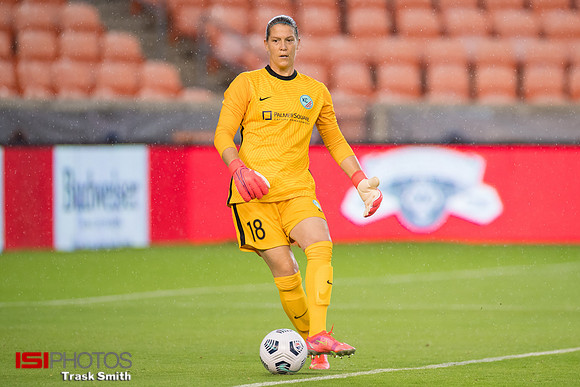 Nicole Barnhart