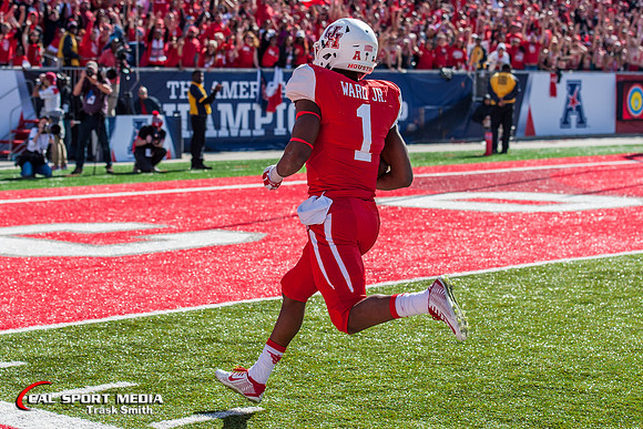 NCAA Football 2015: Temple Owls vs Houston Cougars DEC 05