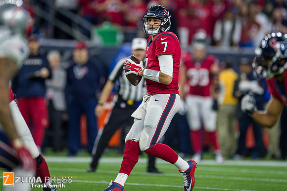 NFL 2015 - New England Patriots defeat Houston Texans 27-6