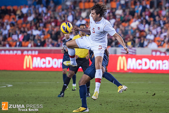 Soccer 2012 - USA and Canada tie 0-0
