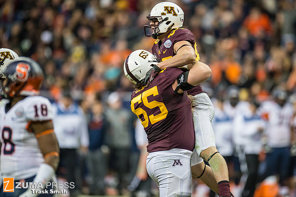 NCAA football 2013 - Texas Bowl: Minnesota vs Syracuse