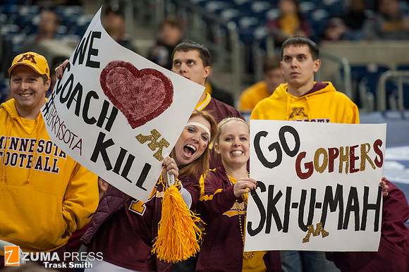 NCAA football 2013 - Texas Bowl: Minnesota vs Syracuse