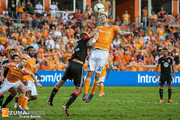 MLS 2012 – Houston Dynamo Defeat DC United 3-1