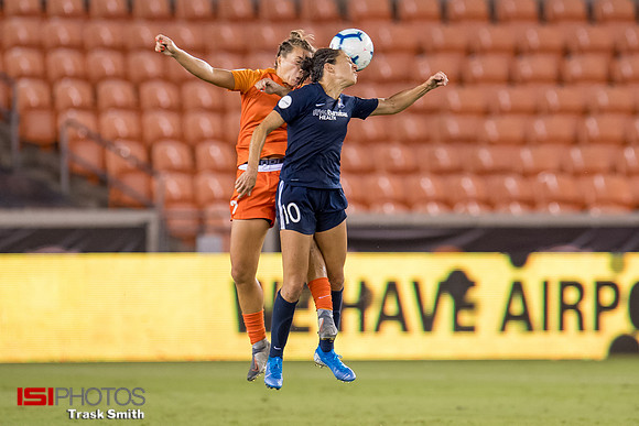 Carli Lloyd, Amber Brooks