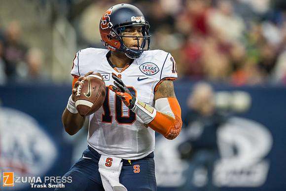 NCAA football 2013 - Texas Bowl: Minnesota vs Syracuse