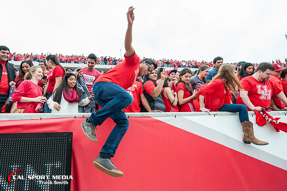 NCAA Football 2015: Navy Midshipmen vs Houston Cougars NOV 27