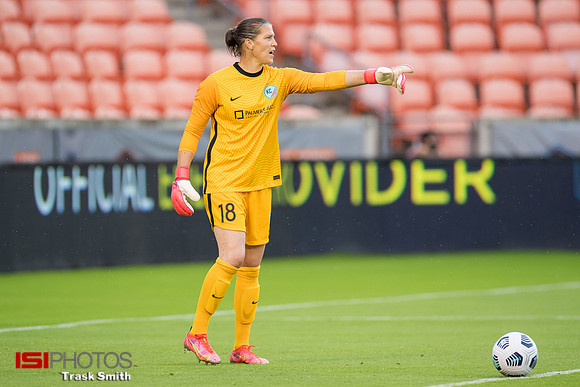 Nicole Barnhart