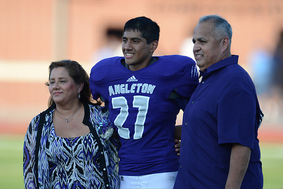 Angleton Wildcats vs. Brazoswood Buccaneers football game 09-07-12
