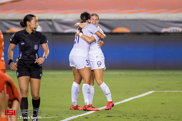 Marisa Viggiano, Chelsee Washington