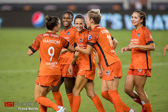 Shea Groom, Sophie Schmidt, Haley Hanson, Ally Prisock, Nichelle Prince