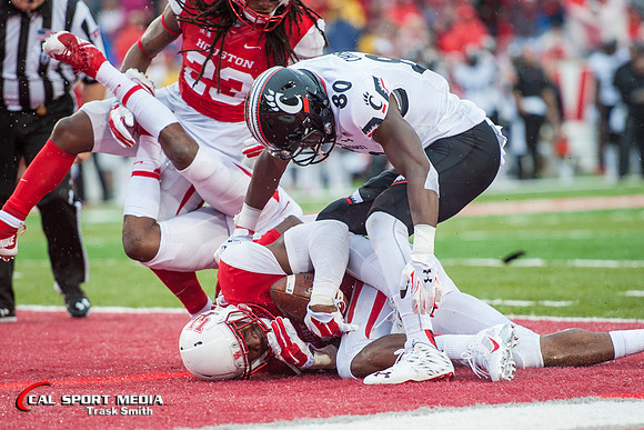 NCAA Football 2015: Cincinnati Bearcats vs Houston Cougars NOV 07