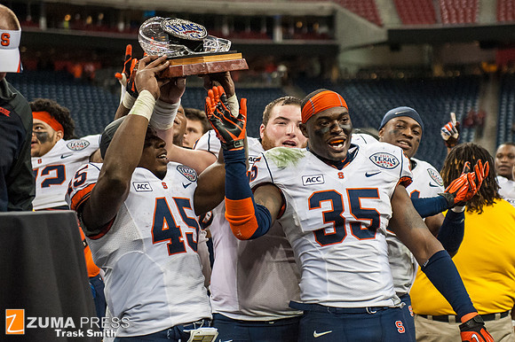 NCAA football 2013 - Texas Bowl: Minnesota vs Syracuse