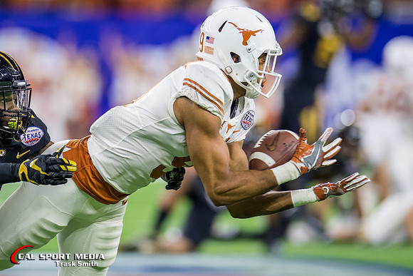 NCAA Football 2017: Texas Bowl - Texas vs Missouri DEC 27