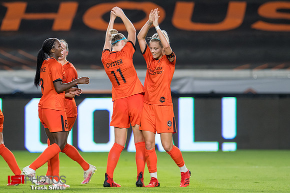 Rachel Daly, Megan Oyster