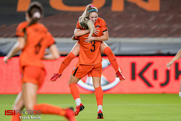 Rachel Daly, Brianna Visalli