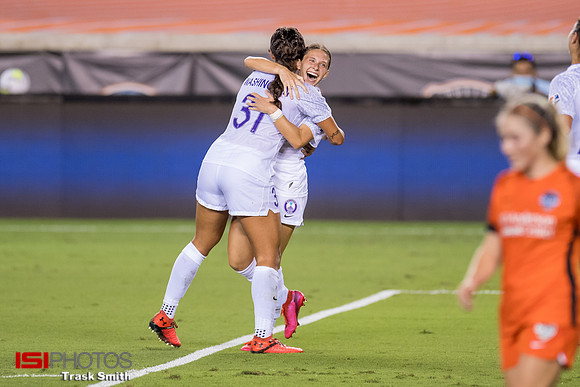 Marisa Viggiano, Chelsee Washington