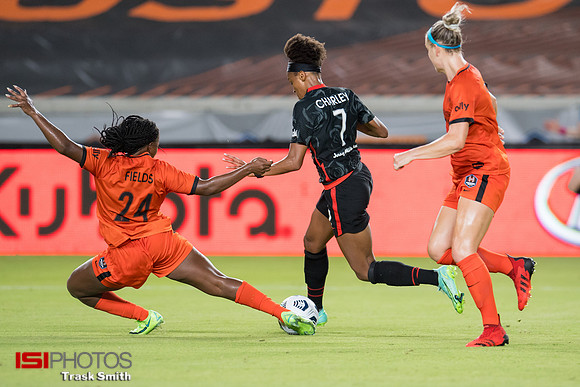 Jamia Fields, Simone Charley