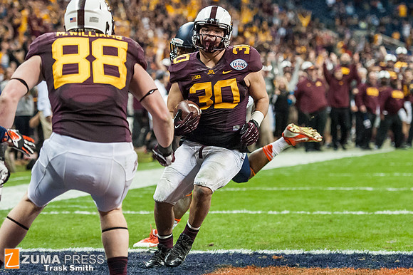 NCAA football 2013 - Texas Bowl: Minnesota vs Syracuse