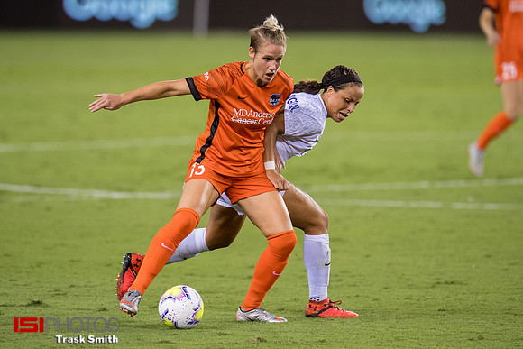 Sophie Schmidt, Chelsee Washington