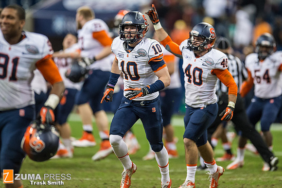 NCAA football 2013 - Texas Bowl: Minnesota vs Syracuse