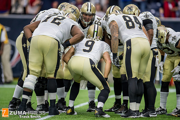 NFL 2015 - Houston Texans defeat New Orleans Saints 24-6.